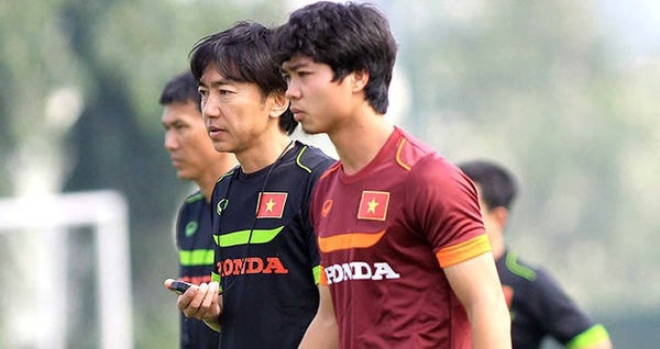 HLV Miura: Công Phượng là cầu thủ có tinh thần cầu tiến