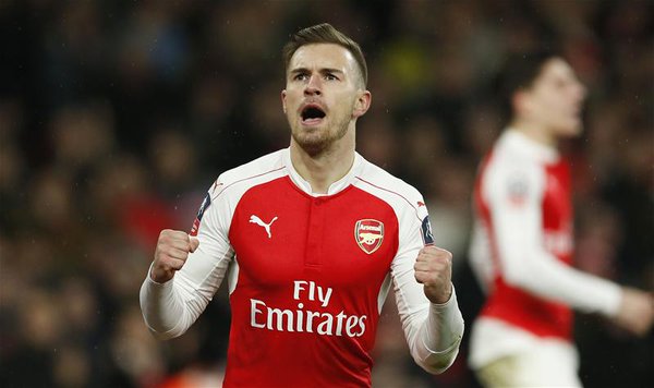 VIDEO: Ramsey lập siêu phẩm mãn nhãn vào lưới Tottenham