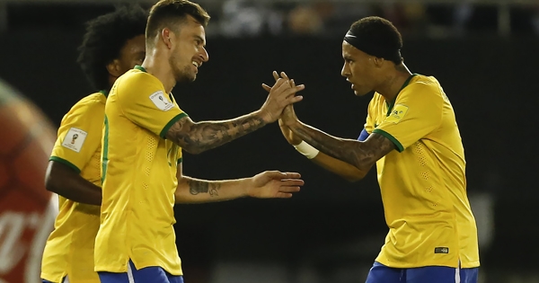 Không Neymar, ai sẽ là số 10 mới của ĐT Brazil tại Copa America 2016?