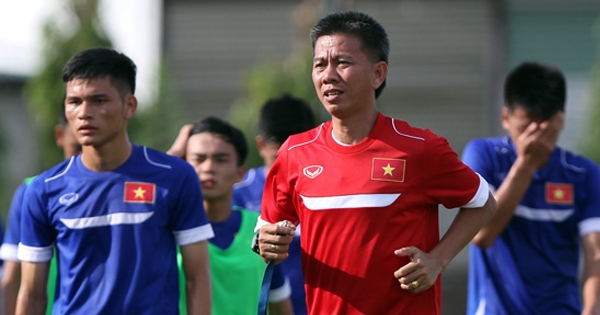 HLV Hoàng Anh Tuấn không đặt nặng thành tích tại giải Nations Cup