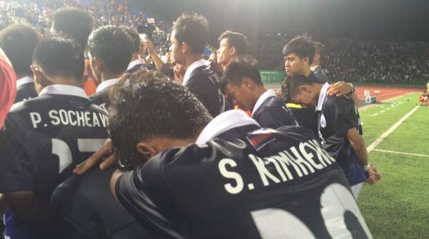 Người Campuchia khóc nức nở sau thất bại trước U16 Việt Nam