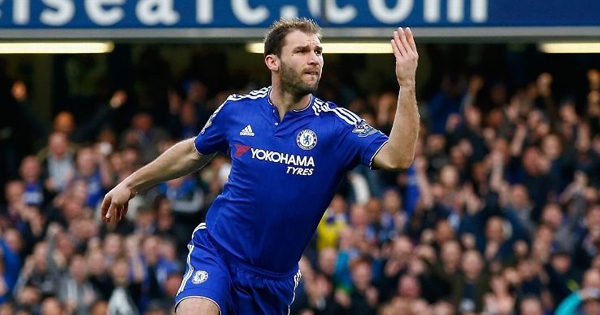 Chelsea thay Ivanovic bằng hậu vệ chất lượng