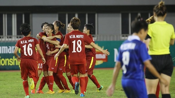 Bất ngờ: 5 nữ tuyển thủ Việt Nam được mời sang châu Âu thi đấu