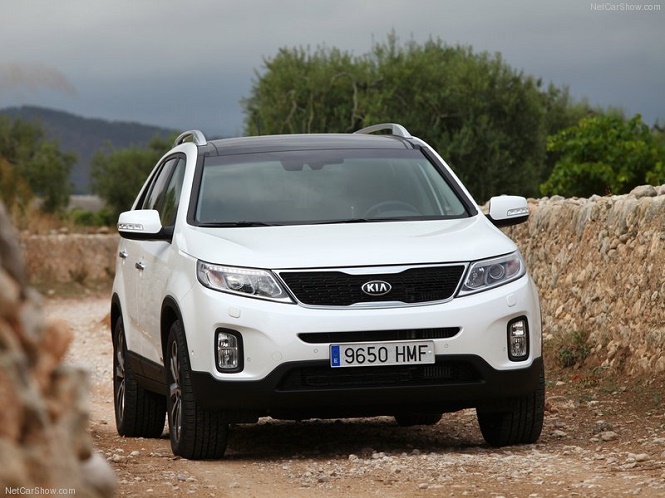 Kia Sorento - Giảm giá để quyết đấu cùng Fortuner