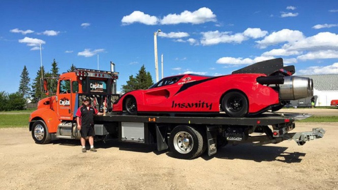 Ferrari Enzo 'handmade' dùng động cơ máy bay đạt vận tốc 650 km/h