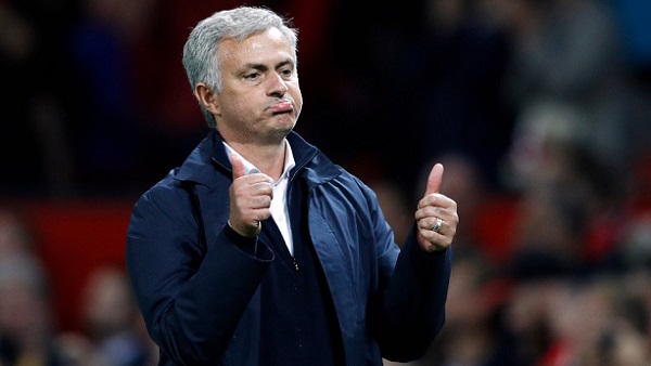 Tin bóng đá Anh 26/8: HLV Mourinho có người cũ của Arsenal, HLV Wenger báo tin vui