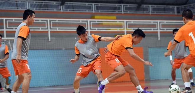 Đội tuyển futsal Việt Nam tập buổi đầu tiên ở Colombia