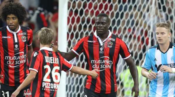 Balotelli tỏa sáng với cú đúp ở trận ra mắt Ligue 1