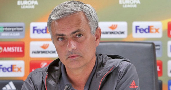 Mourinho tuyên bố sốc về mục tiêu của MU ở Europa League