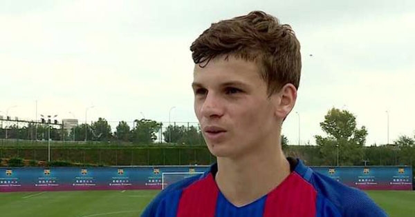 Tài năng 16 tuổi của Barca trở thành tuyển thủ ĐTQG