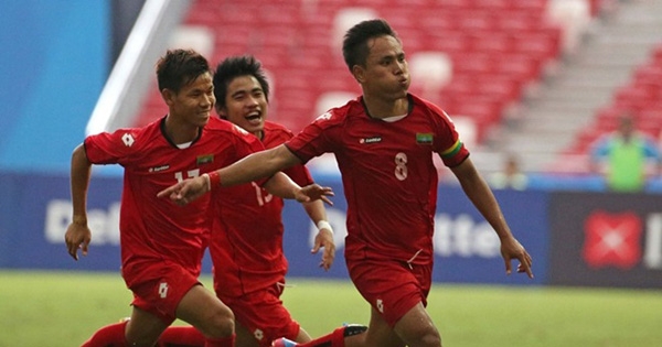 Đối thủ của Việt Nam tiếp tục mất 2 trụ cột tại AFF Cup 2016