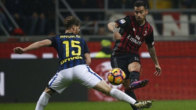 Video bàn thắng: AC Milan 2-2 Inter Milan (Vòng 13 - Serie A)