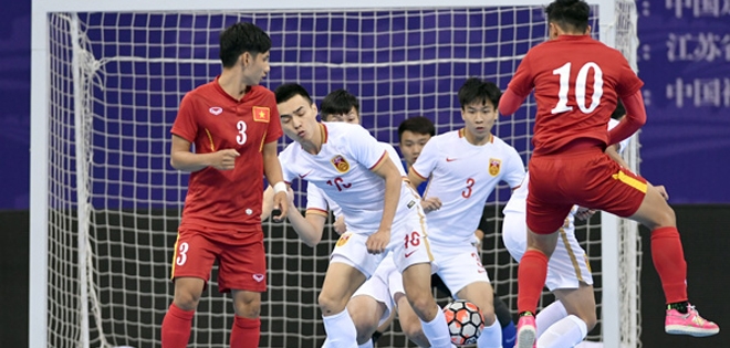 ĐT Việt Nam giành ngôi Á quân giải futsal quốc tế CFA 2016