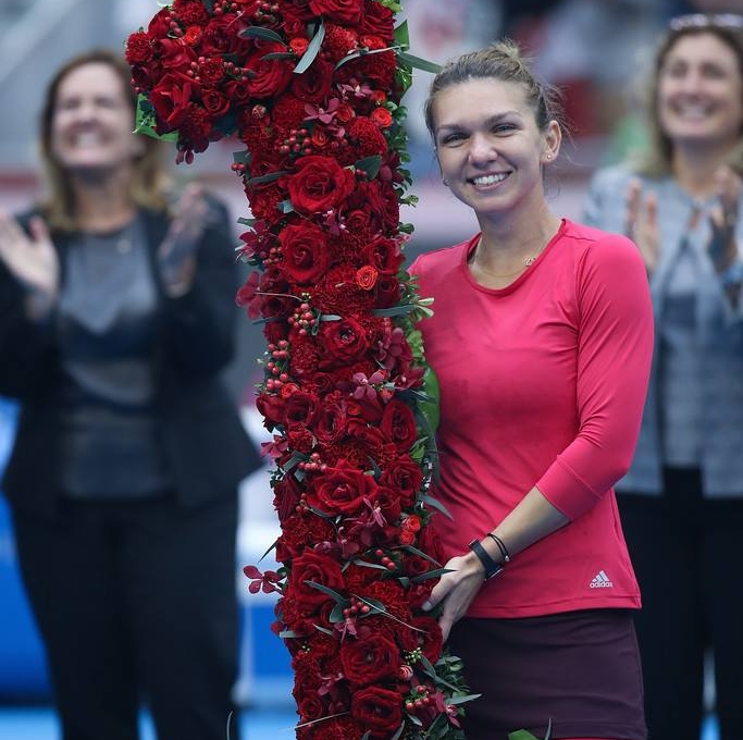 Simona Halep kết thúc năm ở vị trí số 1 thế giới