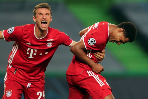 Kết quả Champions League: Bayern Munich 'đè bẹp' Lyon