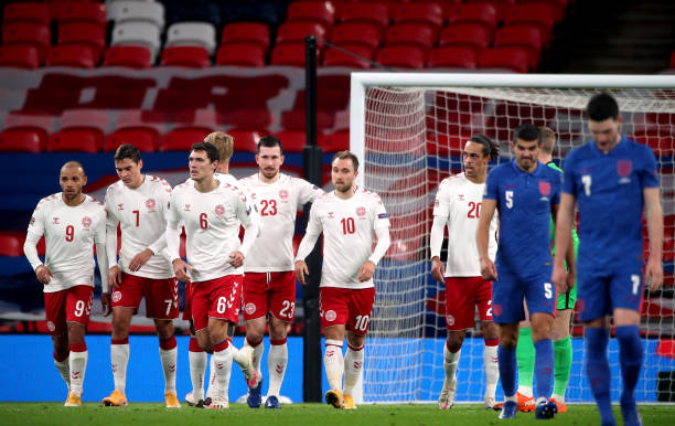 Sao MU hóa tội đồ, tuyển Anh thua đau trước Đan Mạch