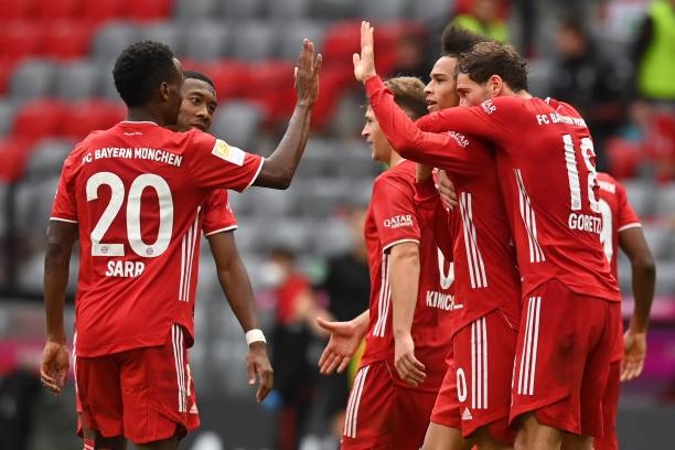 Bayern Munich 'hủy diệt' Frankfurt với cú hattrick của Lewandowski