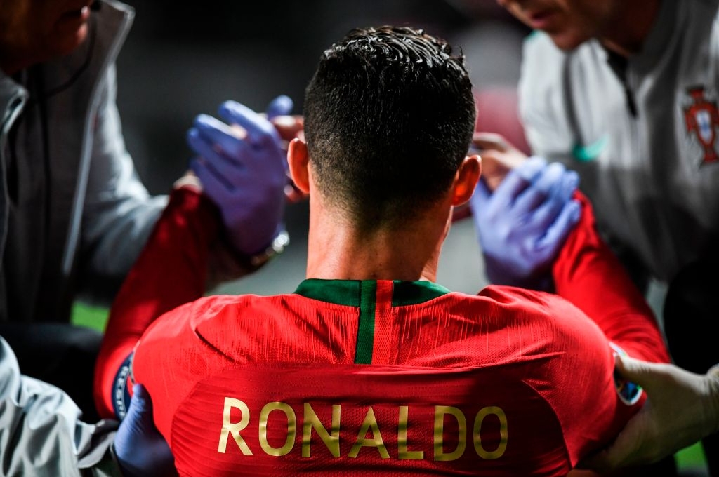 Ronaldo lên tiếng sau chấn thương gặp phải ở trận gặp Serbia