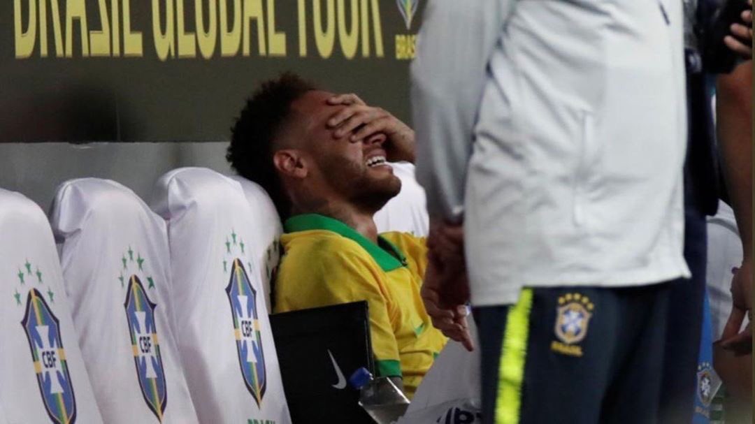 Neymar bật khóc vì chấn thương ngay trước thềm Copa America