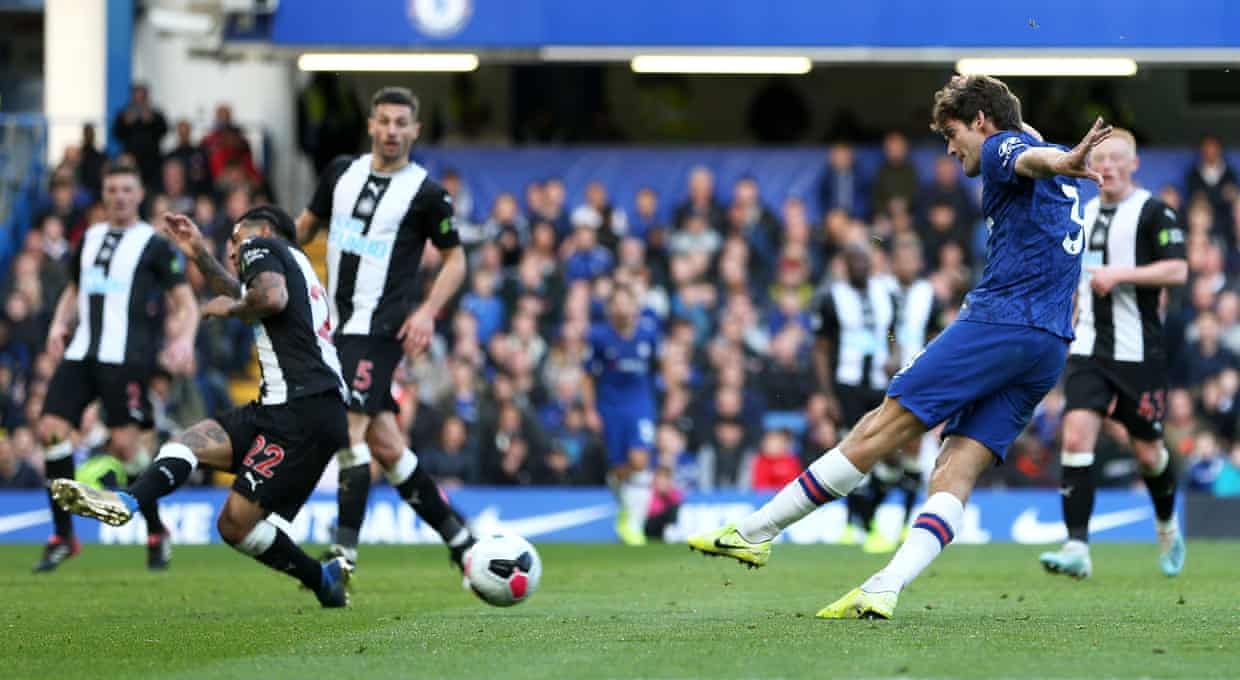 'Gà son' lên tiếng, Chelsea vươn lên top 3 Ngoại hạng Anh