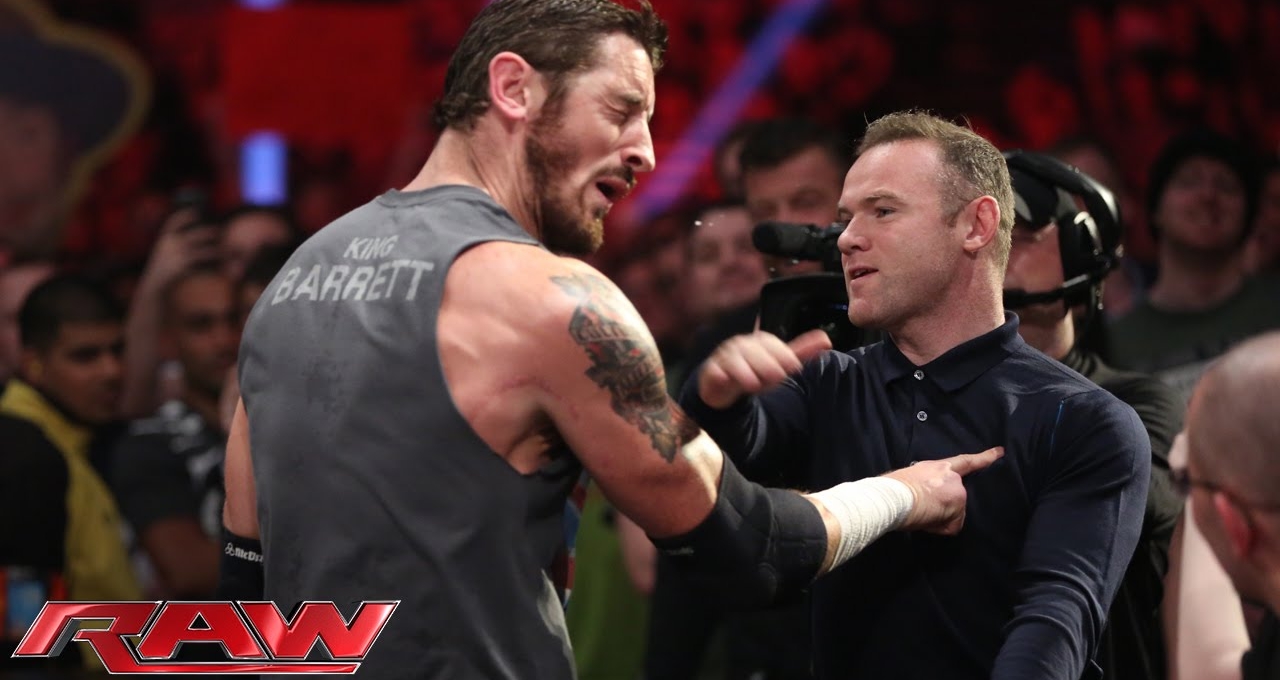 Bị khiêu khích, Rooney tát 'sấp mặt' nhà vô địch WWE
