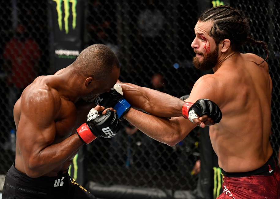 UFC 251: Kamaru Usman đánh bại Jorge Masvidal