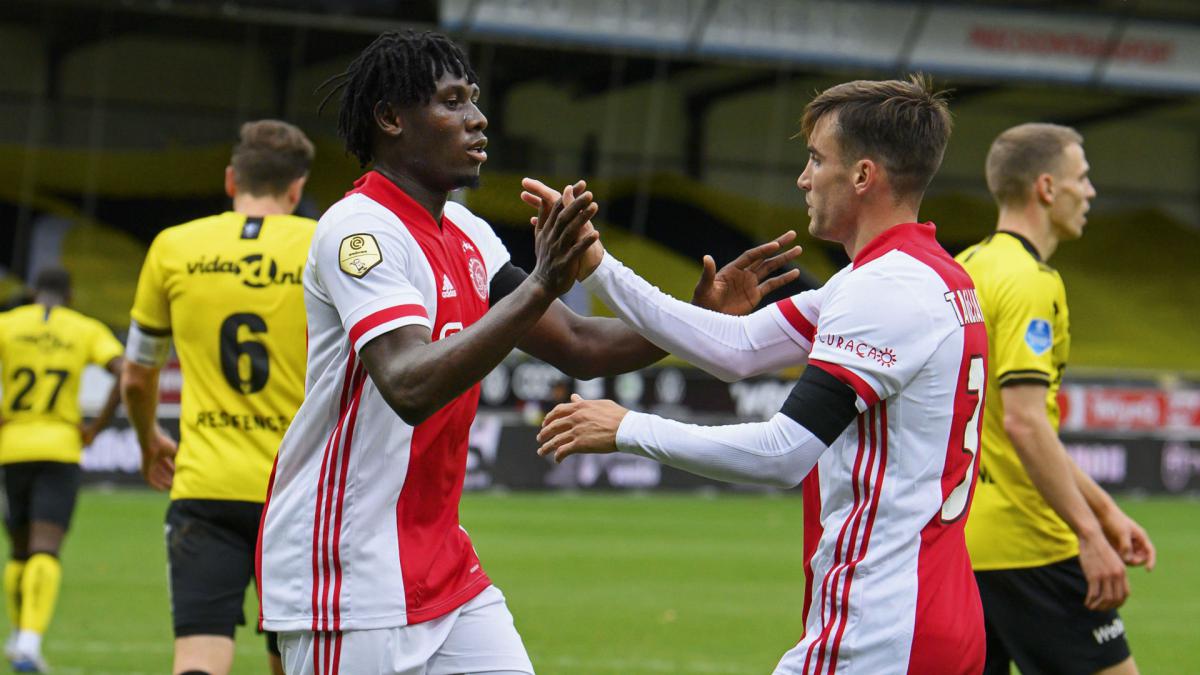 VIDEO: Ajax ghi 13 bàn thắng vào lưới 'đội bóng tội nghiệp'