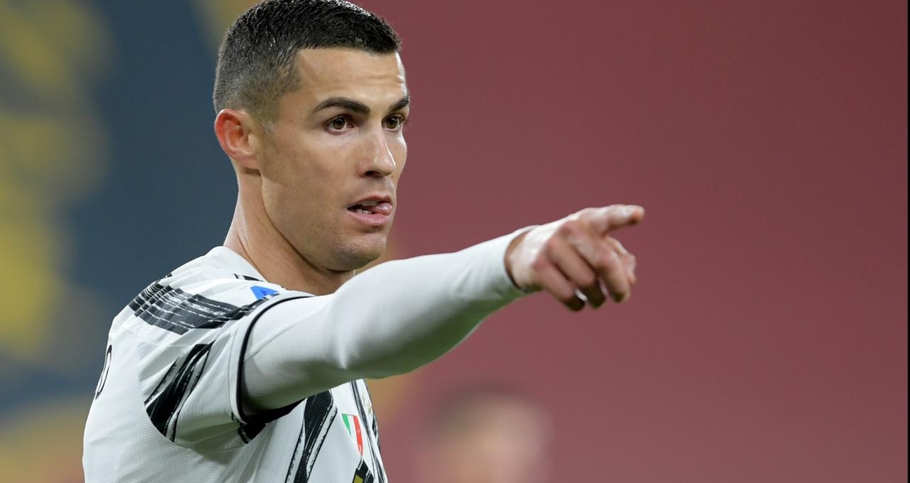 Ronaldo ra quyết định cuối cùng, chọn xong CLB sẽ khoác áo?