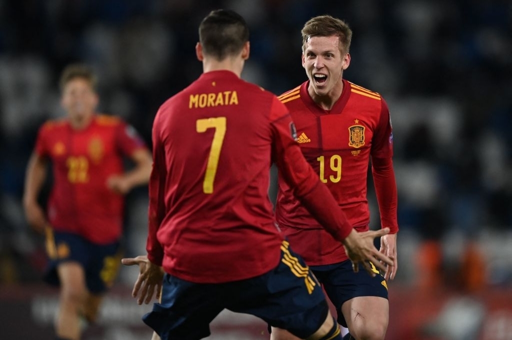 Tây Ban Nha giành trọn 3 điểm nhờ siêu phẩm phút bù giờ