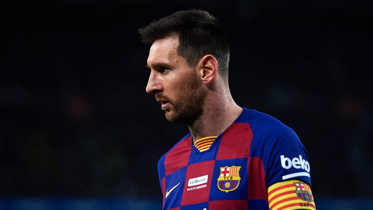 Máy bay của Messi gặp sự cố trên đường đến Tây Ban Nha