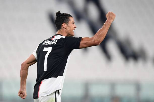 Ronaldo rực sáng giúp Juve hủy diệt Lecce