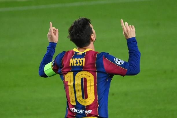 Messi thiết lập hàng loạt kỉ lục lịch sử tại Cúp C1