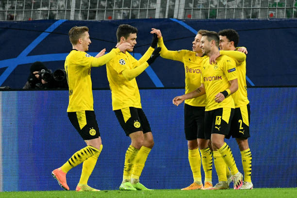 Dortmund tiến vào vòng knock-out dù không thắng Lazio