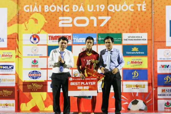 Sao trẻ U19 Việt Nam sáng cửa thi đấu chuyên nghiệp