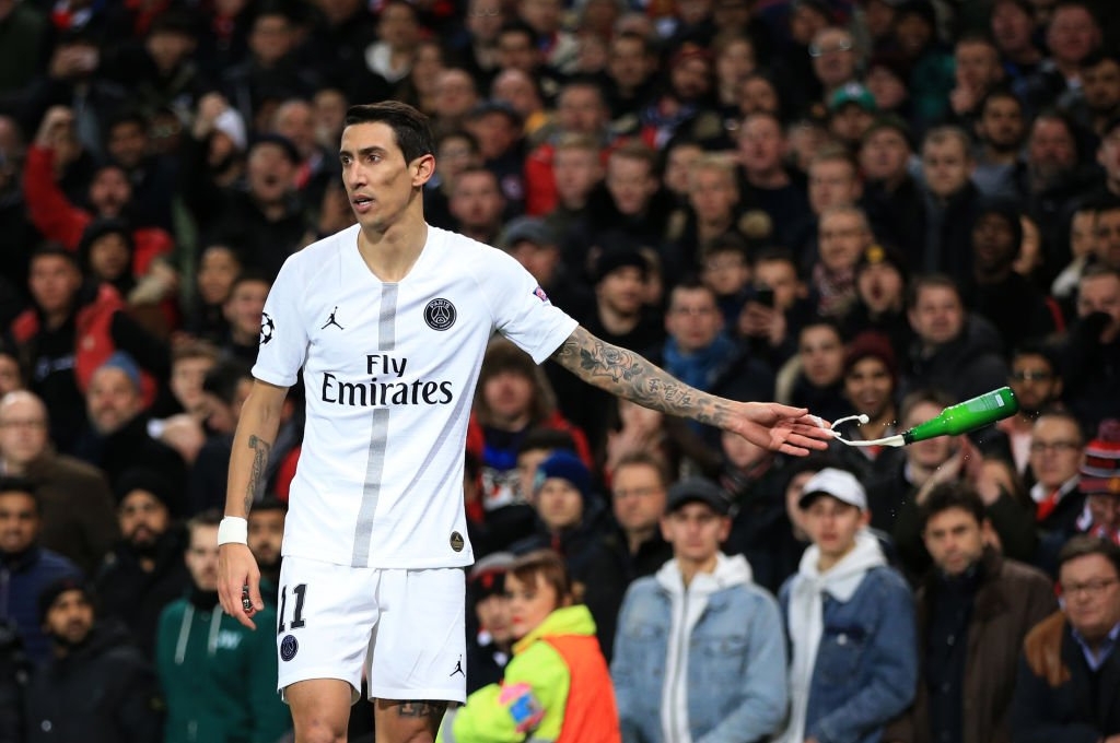 Di Maria văng tục với CĐV MU trong trận thắng của PSG