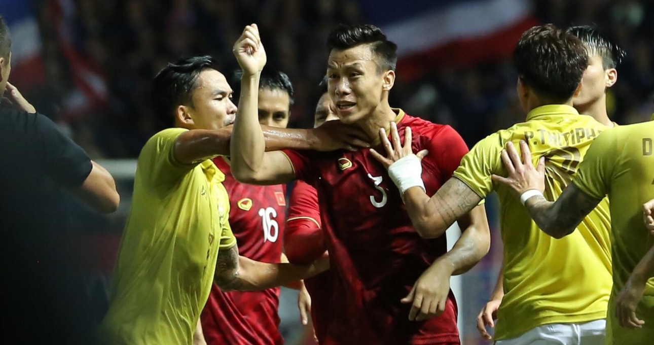 ‘At least 2 Thai players deserved to be booked red card’