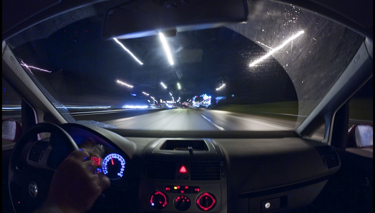 Kinh nghiệm lái xe vào ban đêm: 6 điều tuyệt đối cần lưu ý
