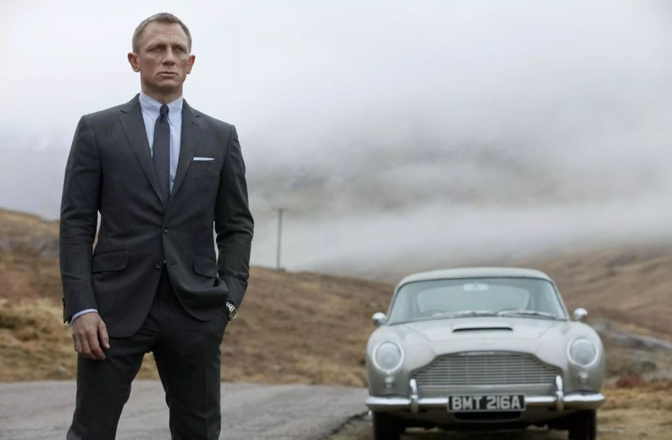 007 và cuộc tái định nghĩa những chiếc Aston Martin