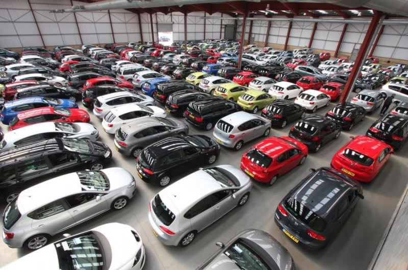 Xem ngay 5 mẫu xe ô tô cũ nên mua với giá dưới 400 triệu đồng