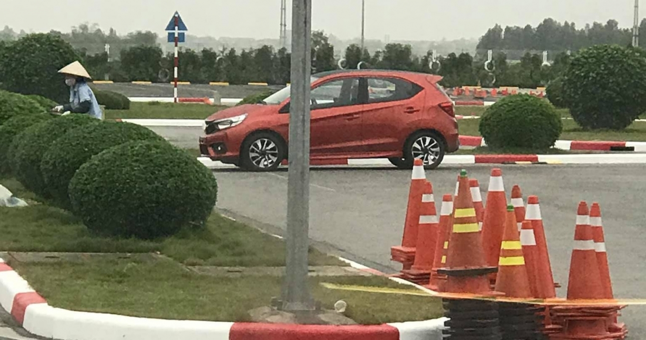 Lộ ảnh Honda Brio chạy thử tại Việt Nam, đại lý đã nhận cọc