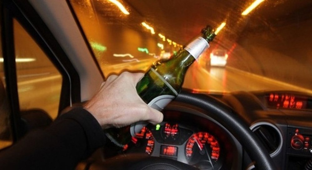 Lái xe uống rượu, bia có thể bị phạt tới 40 triệu đồng
