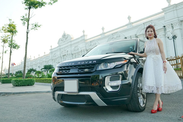 Khám phá 'xế khủng' Range Rover tiền tỷ của nữ đại gia Dương Đường
