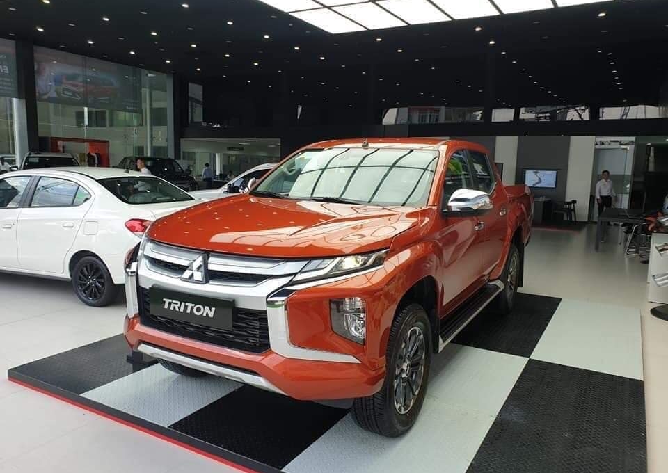 Mitsubishi Triton: Giá xe, ưu đãi, đánh giá (12/2022)