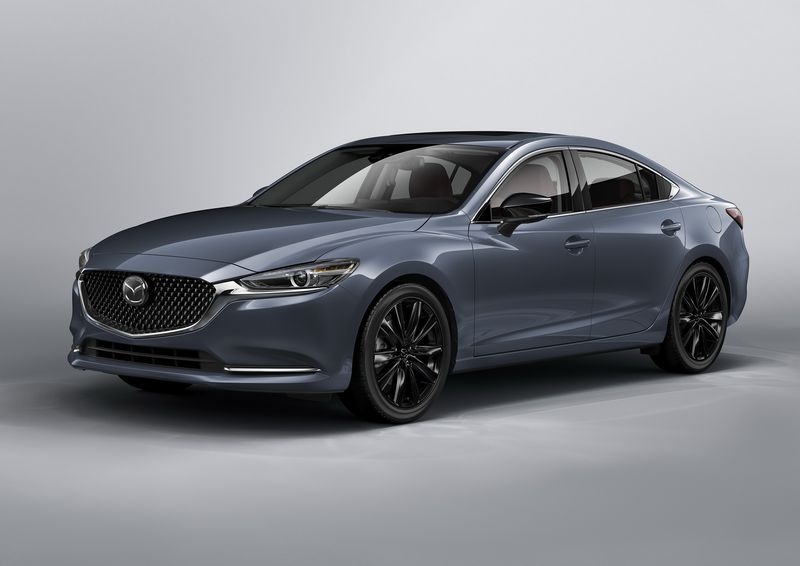 Mazda 6 2021 giá từ 560 triệu đồng có ưu điểm gì mới?