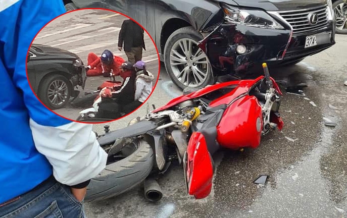 Nghệ An: Ông già Noel cưỡi Ducati tông vào xe sang Lexus