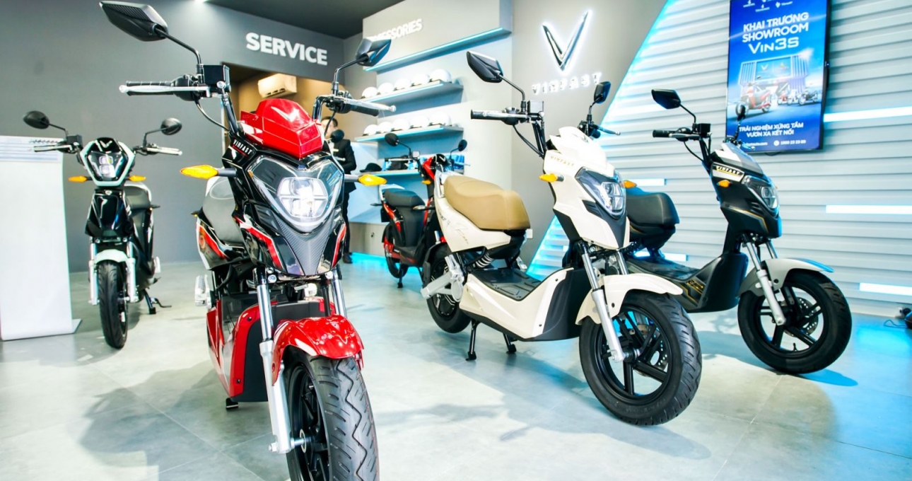 VinFast đồng loạt khai trương 64 showroom xe máy điện trên toàn quốc