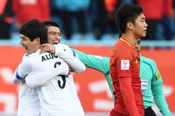 HLV U23 Trung Quốc: 'Tôi xin lỗi, U23 Qatar quá mạnh'