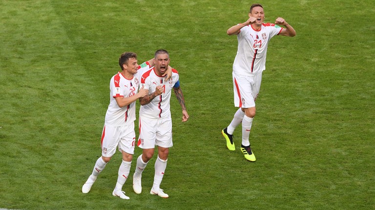 Serbia đánh bại Costa Rica bằng siêu phẩm của Kolarov