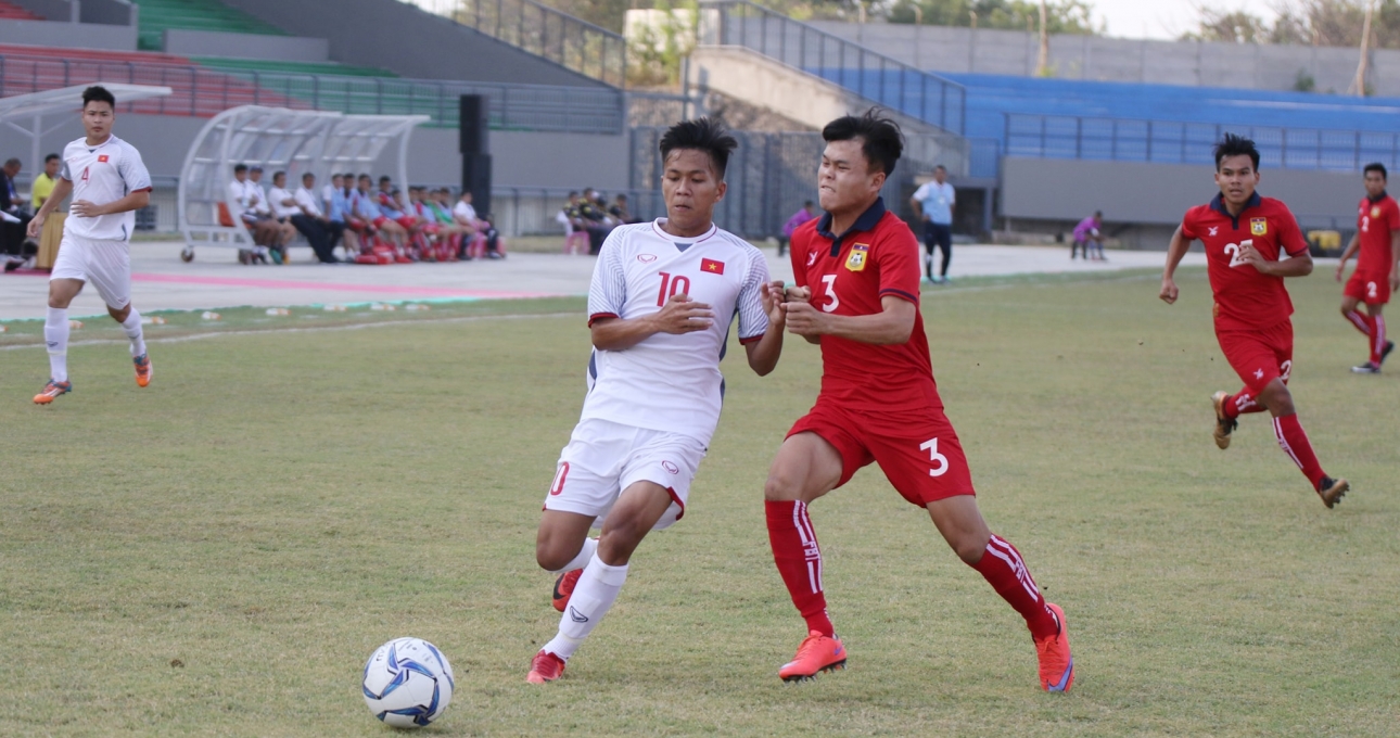 Để Lào ghi bàn, U19 Việt Nam mất ngôi đầu vào tay Thái Lan
