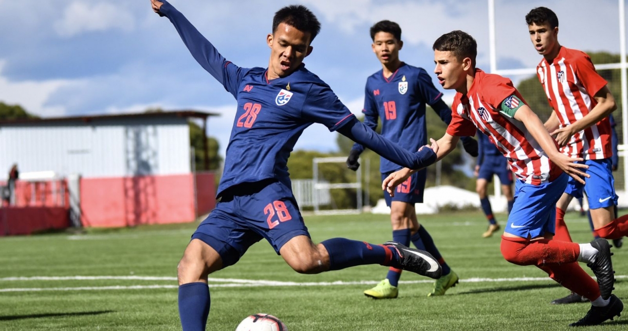 Tuyển trẻ Thái Lan suýt tạo bất ngờ trước Atletico Madrid